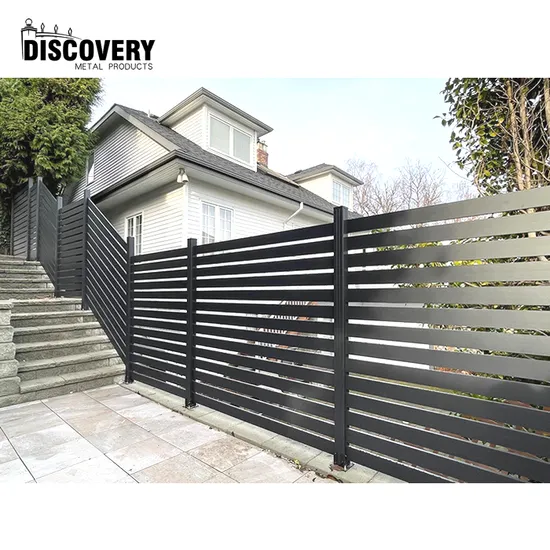 Moderne, einfach zu installierende dekorative Holz-Kunststoff-Verbundzäune für den Garten, Schwimmbad-Sichtschutz, WPC-Zaunplatten